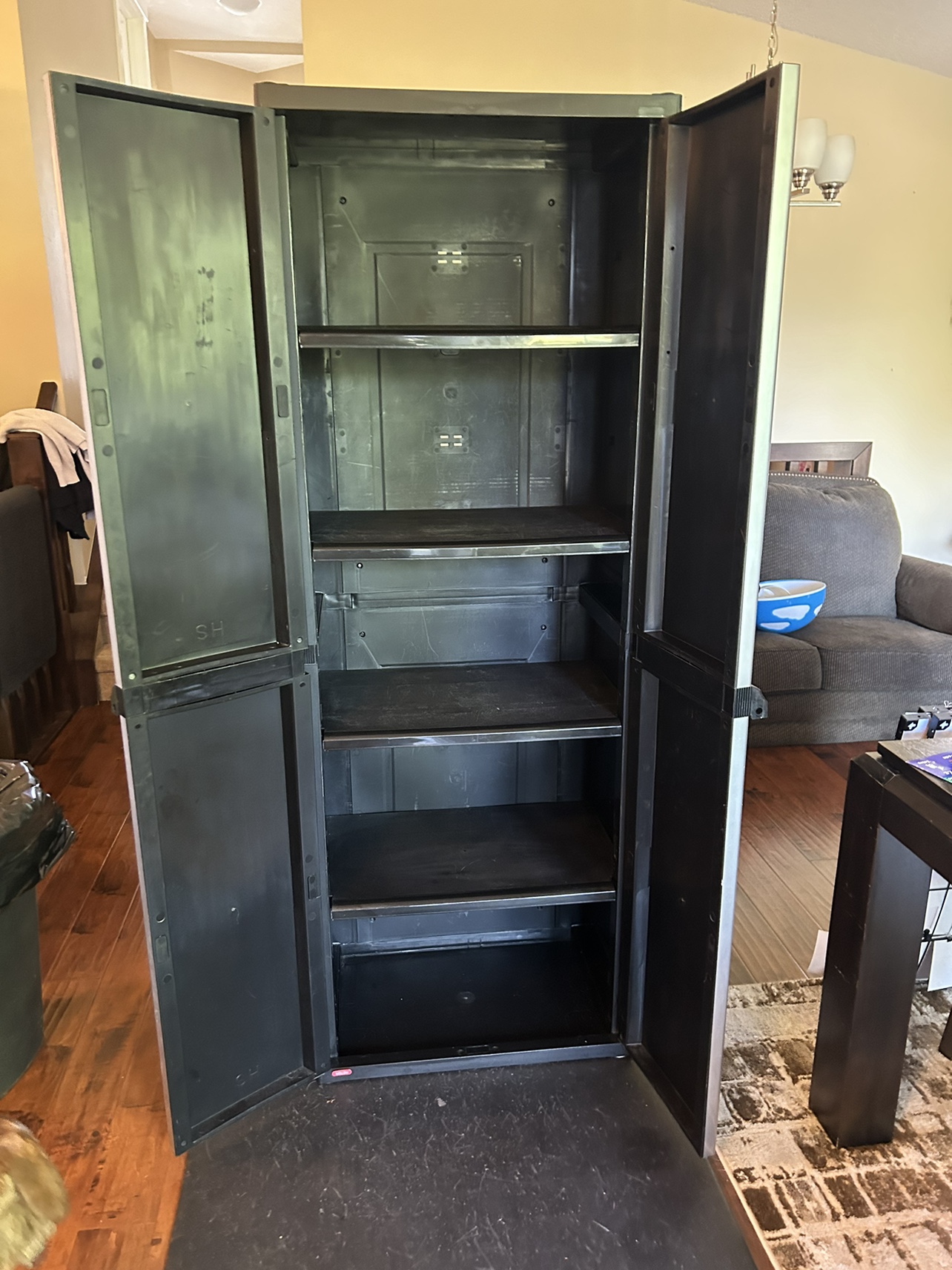 Storage Cabinet - photo 2