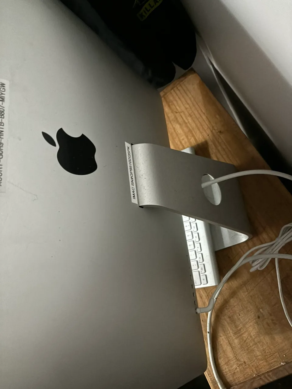 Apple iMac 27" image indicator(3)