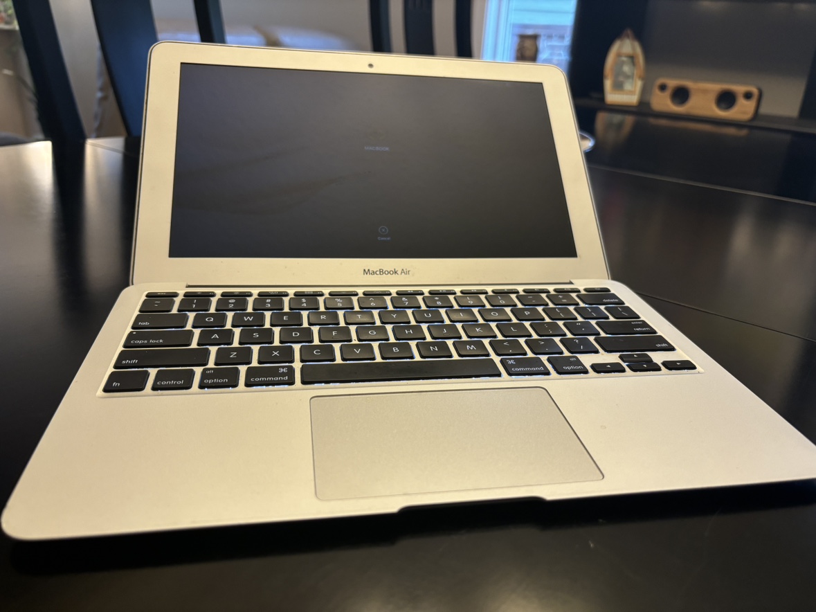 MacBook Air - photo 5