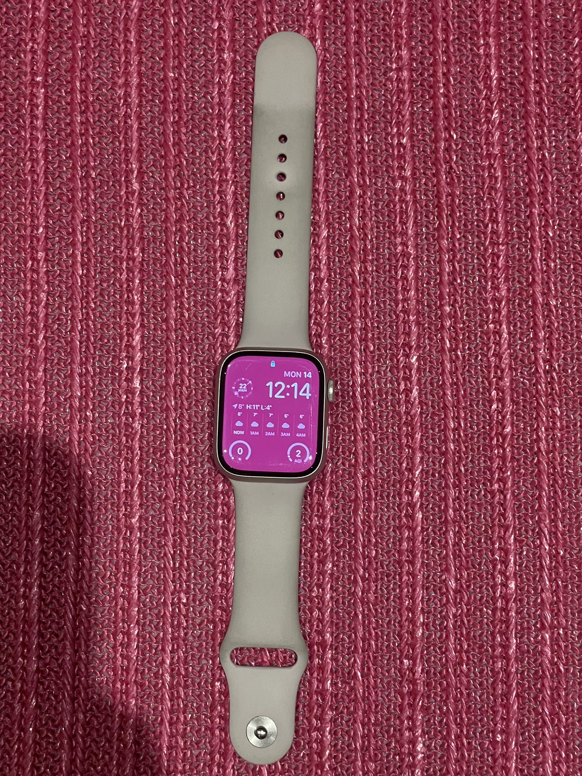 Apple Watch Series 7 (45mm) - Great Condition - photo 2