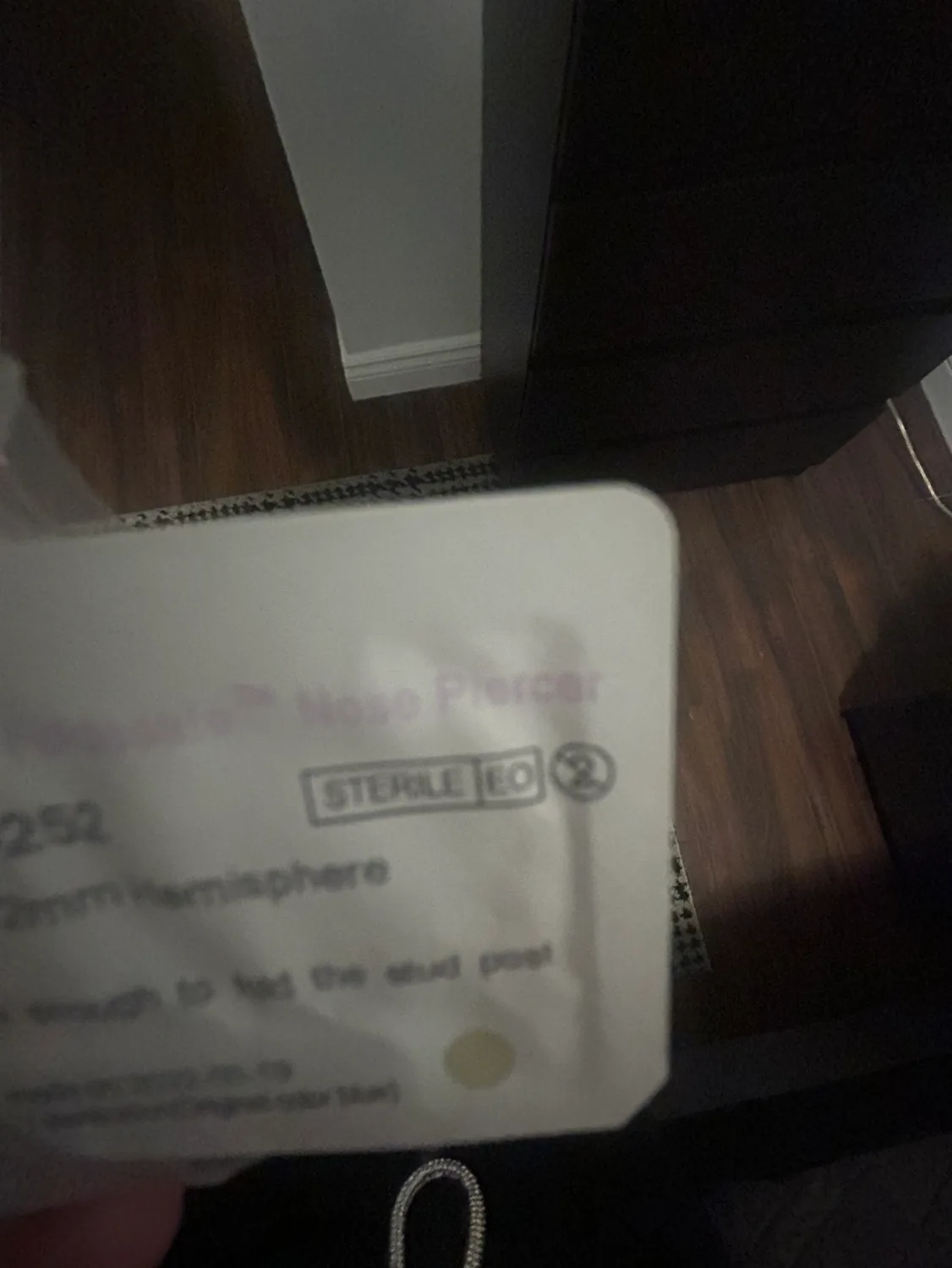 Nose Piercer image indicator(6)