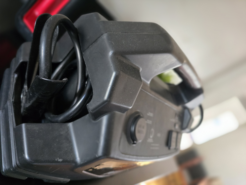 MotoMaster Eliminator PowerBox 400W - photo 3