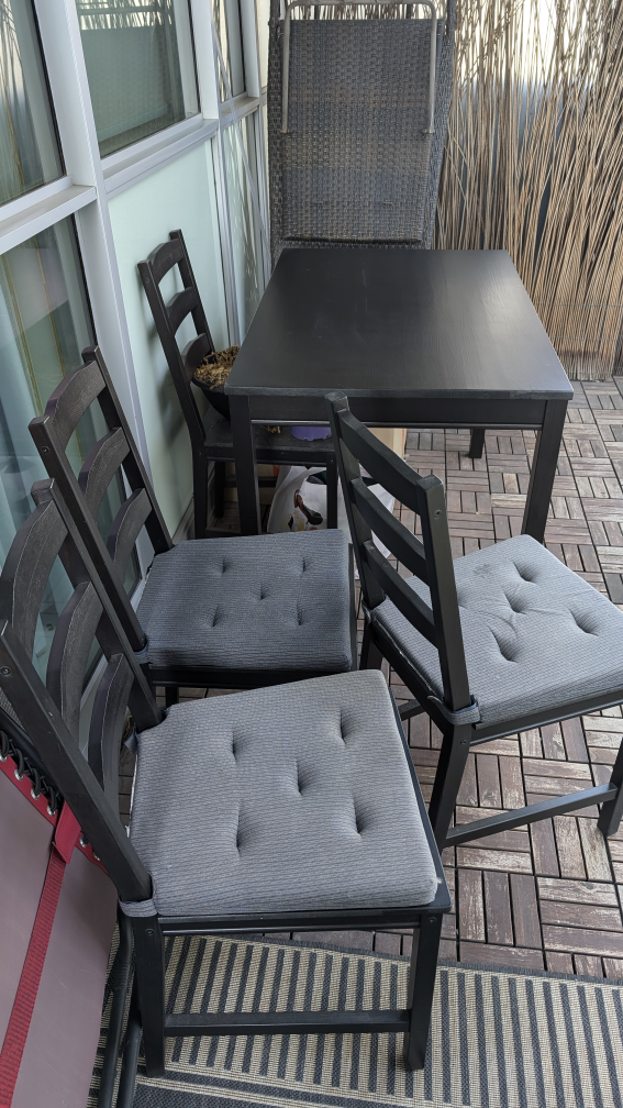 IKEA dining table with four chairs and cushions - photo 2