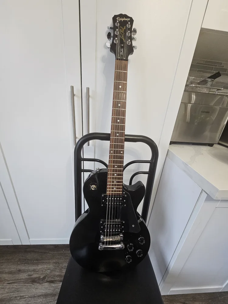 Epiphone Les Paul Studio Electric Guitar image indicator(2)