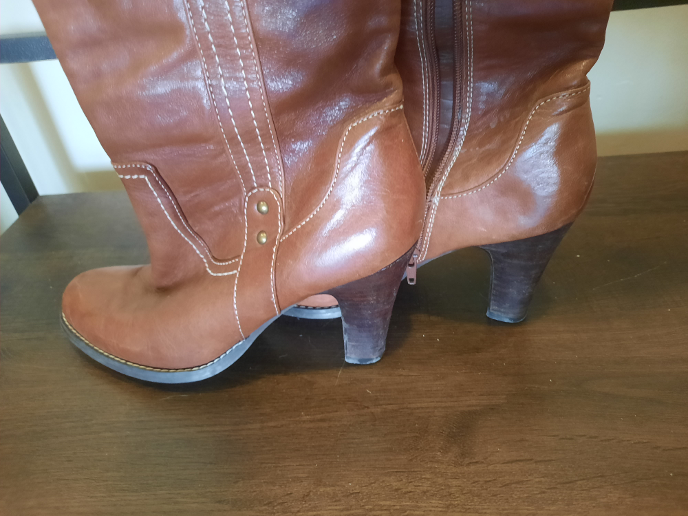 Moving sale ⚠️🚨 Leather tall boots - photo 4