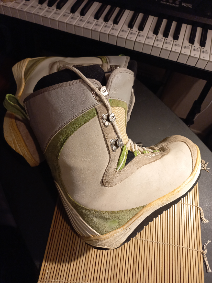 SIMS Snowboard and Ski Boots - photo 5