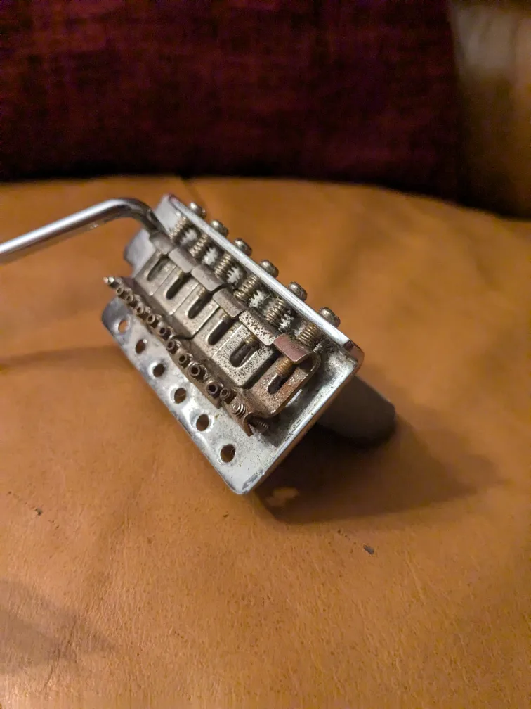 Original Fender Guitar Stratocaster Tremolo Bridge Assembly + image indicator(2)