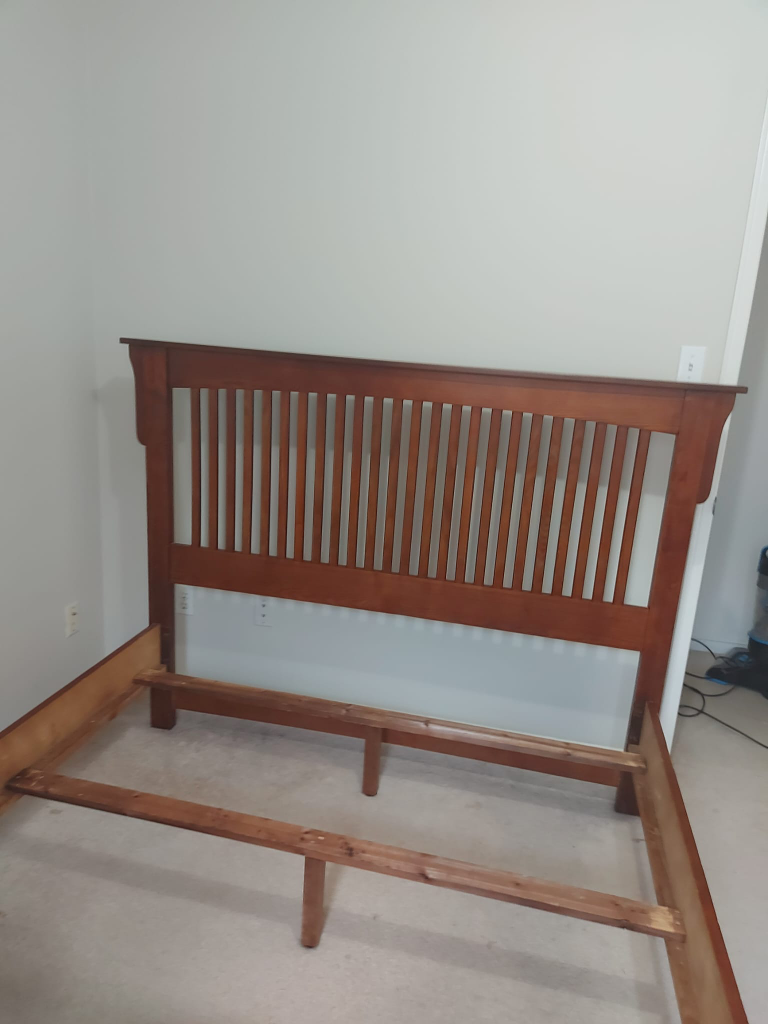 Real Wood Queen Size Bed Frame - photo 3