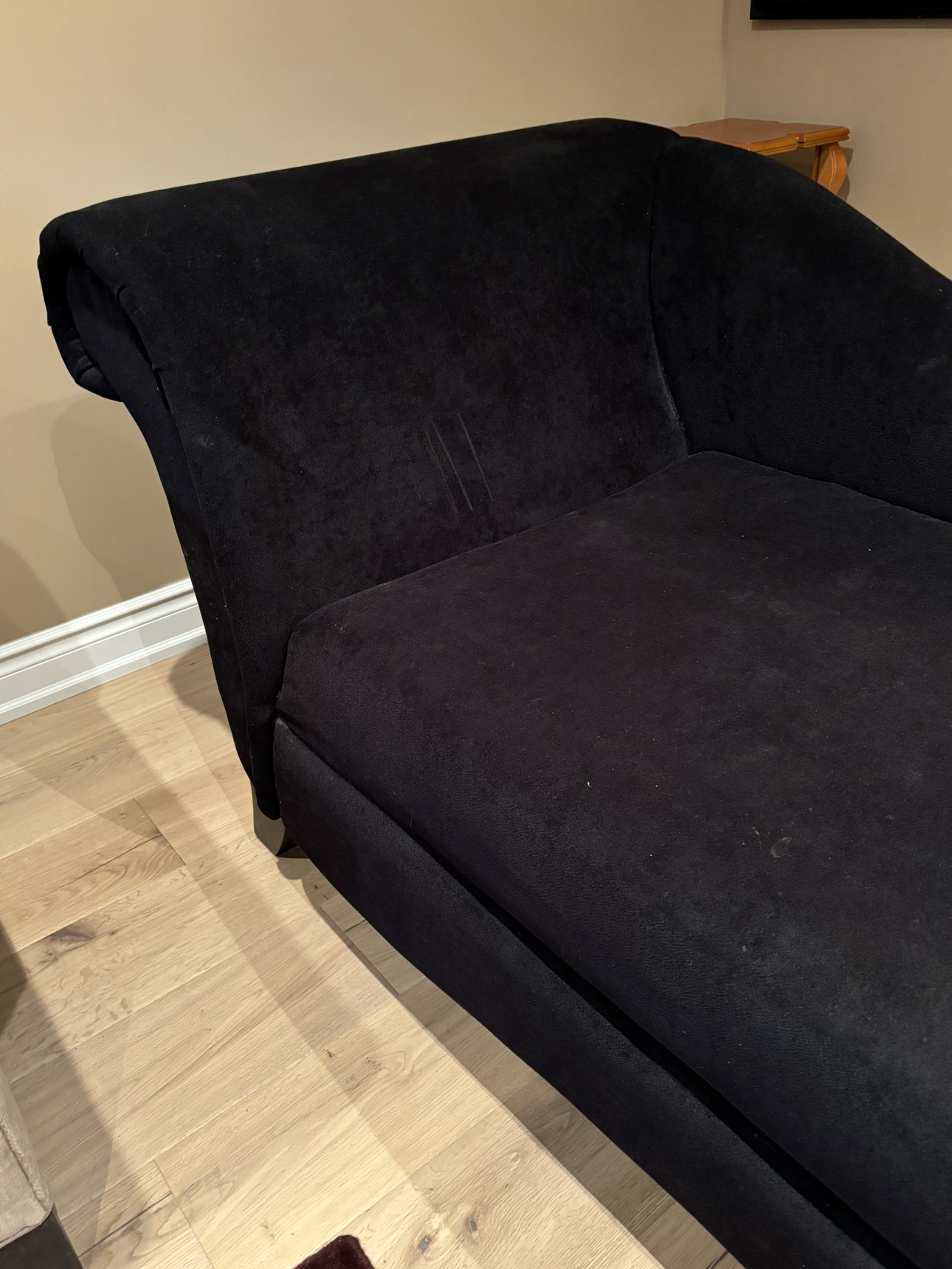 Black Chaise Lounge - photo 4