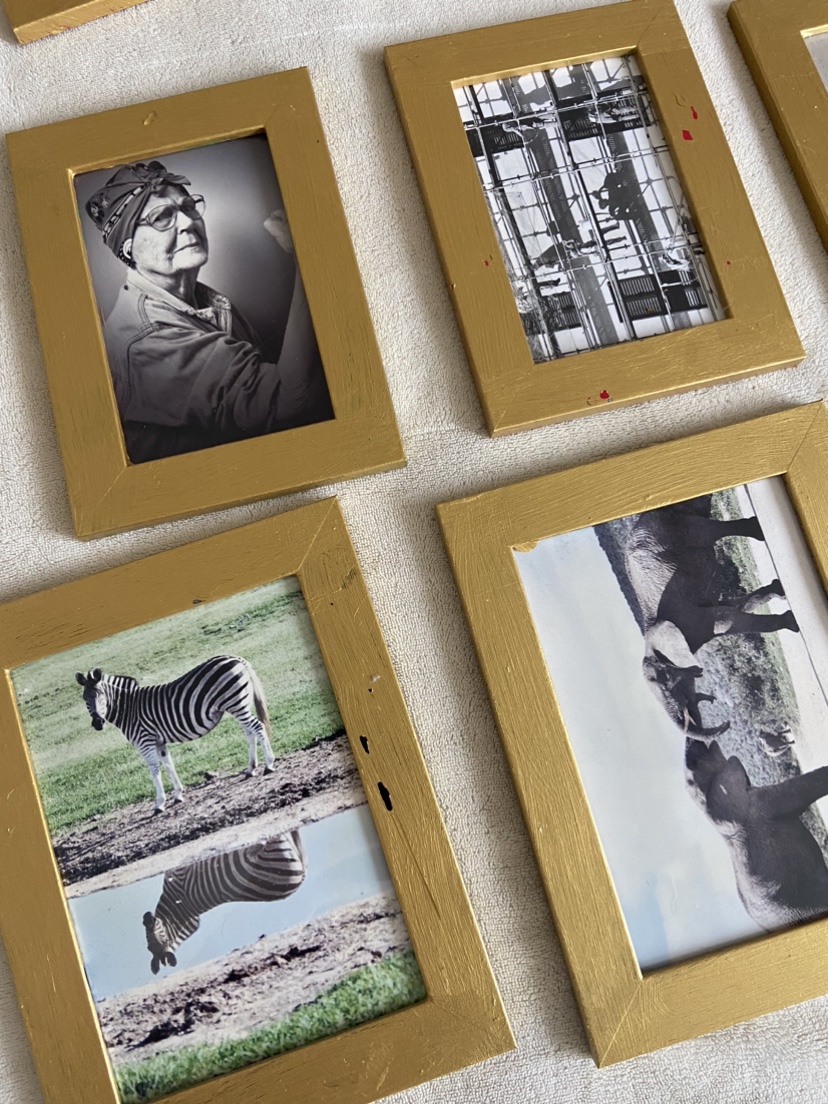 ✨FREE✨ 12 Gold Picture Frames - photo 2