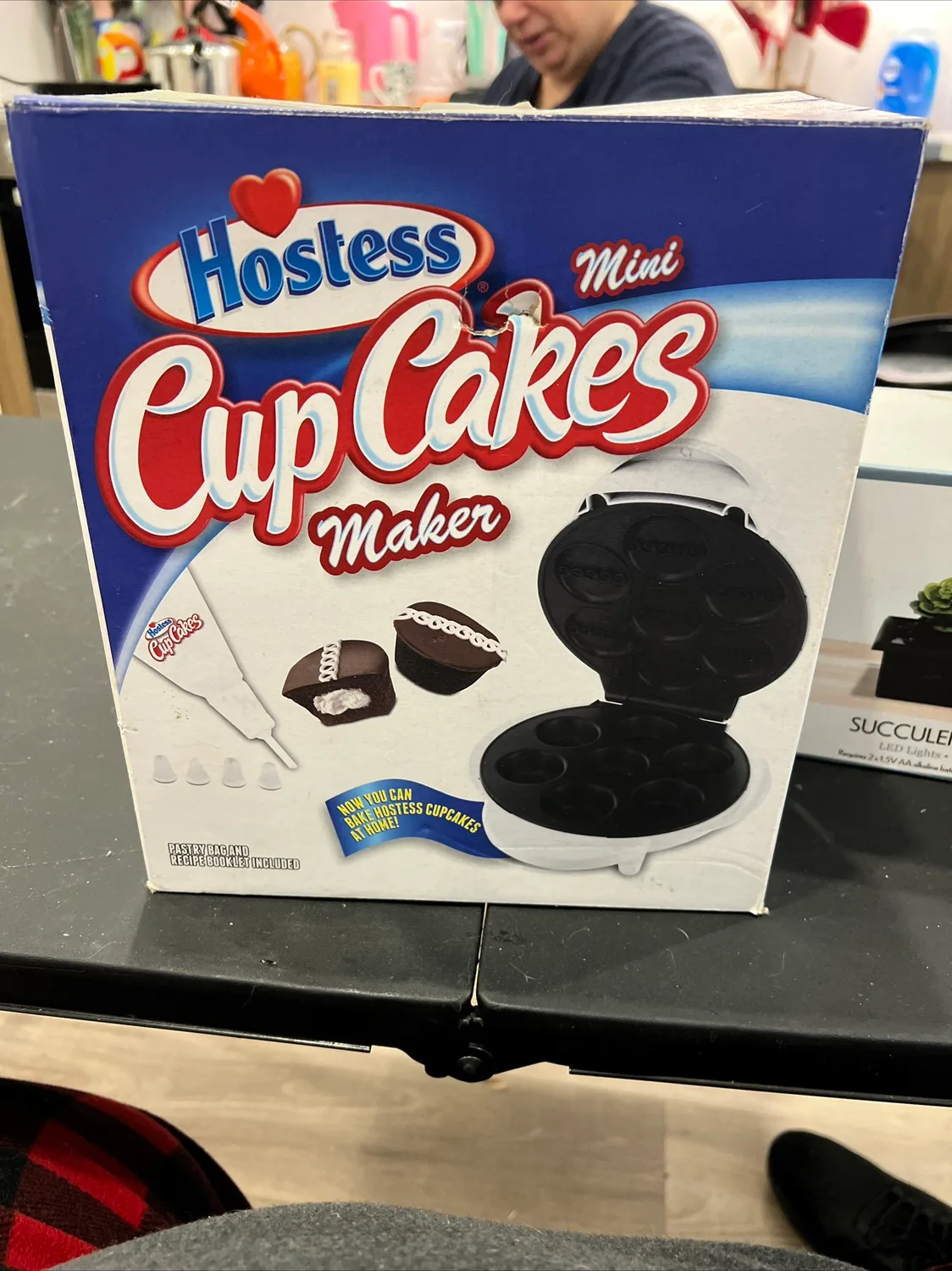 Hostess Mini Cupcake Maker thumbnail