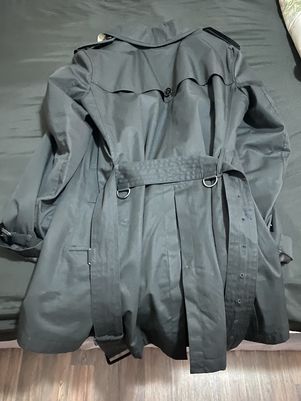 Burberry Black Trench Coat - photo 5