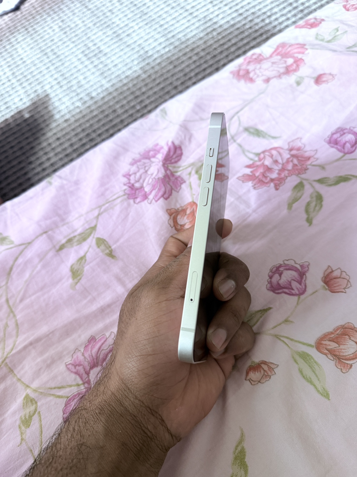 iPhone 13 - photo 4