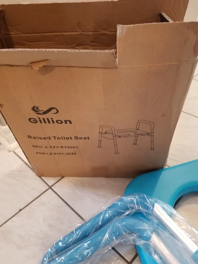 Gillion Raised Toilet Seat with Handles, brand new image indicator(7)