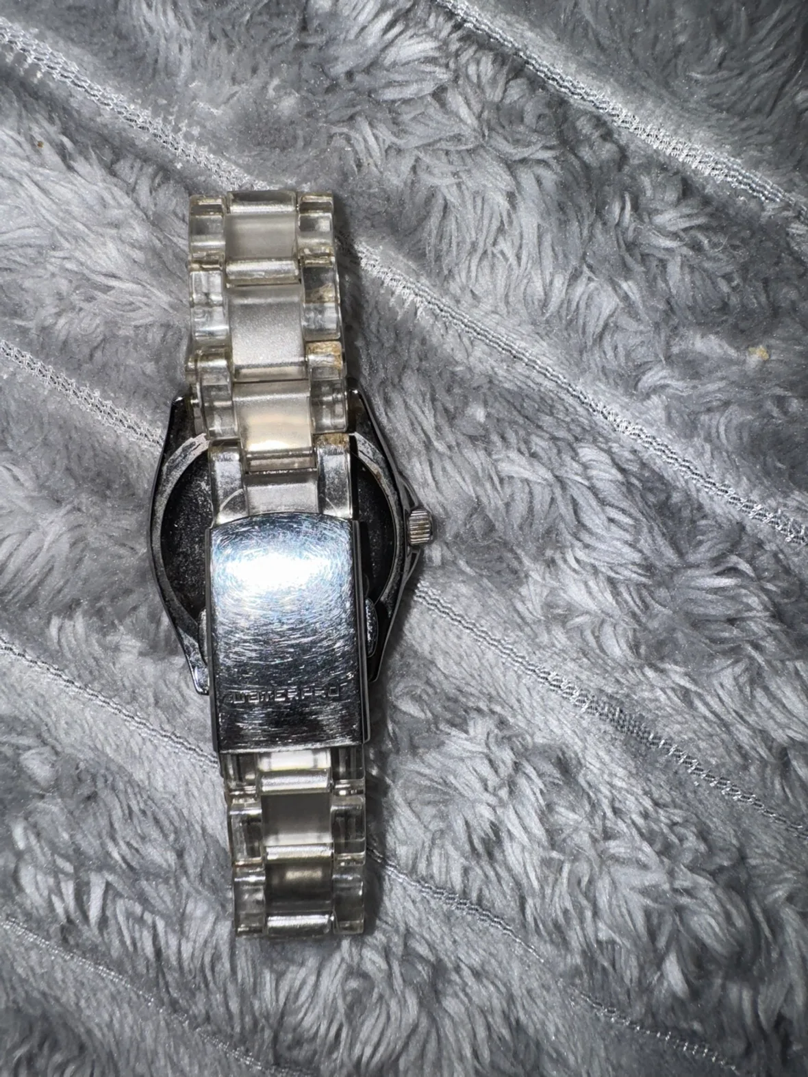 Guess Watch with Swarovski Crystals image indicator(4)