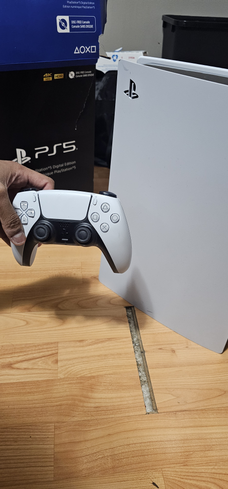 PS5 Digital Edition Console - photo 3