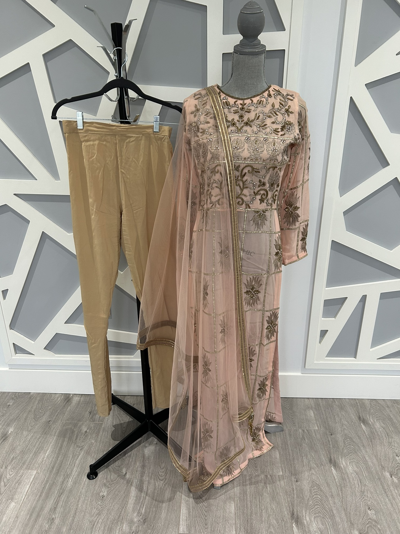 Peach Embroidered  Salwar Kameez with Dupatta - photo 3
