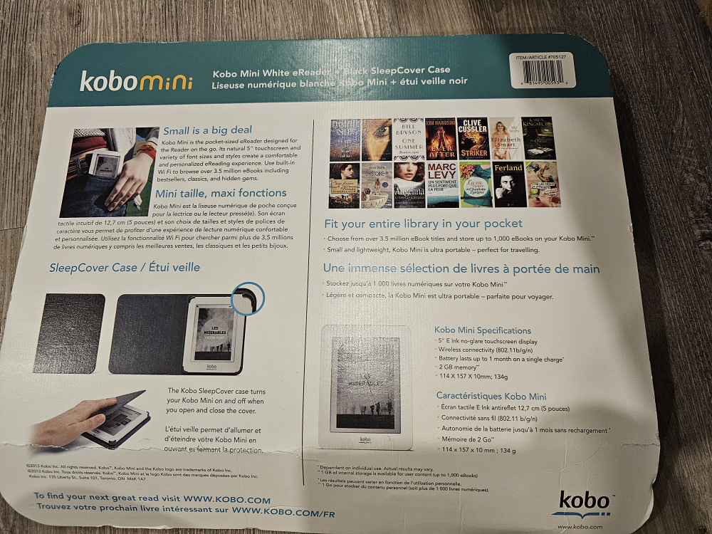 Kobo Mini White E-reader with Black SleepCover Case - photo 2