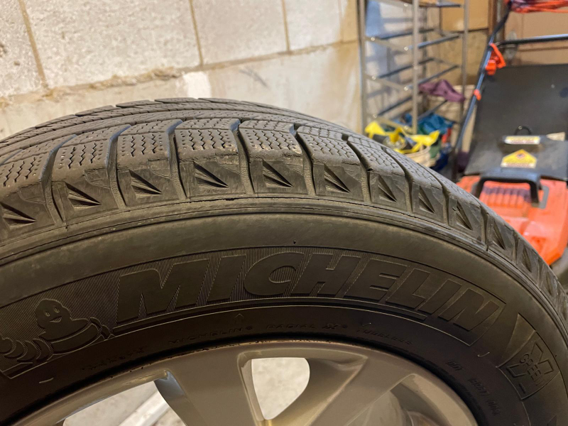 Toyota RAV 4 winter tires with original rims