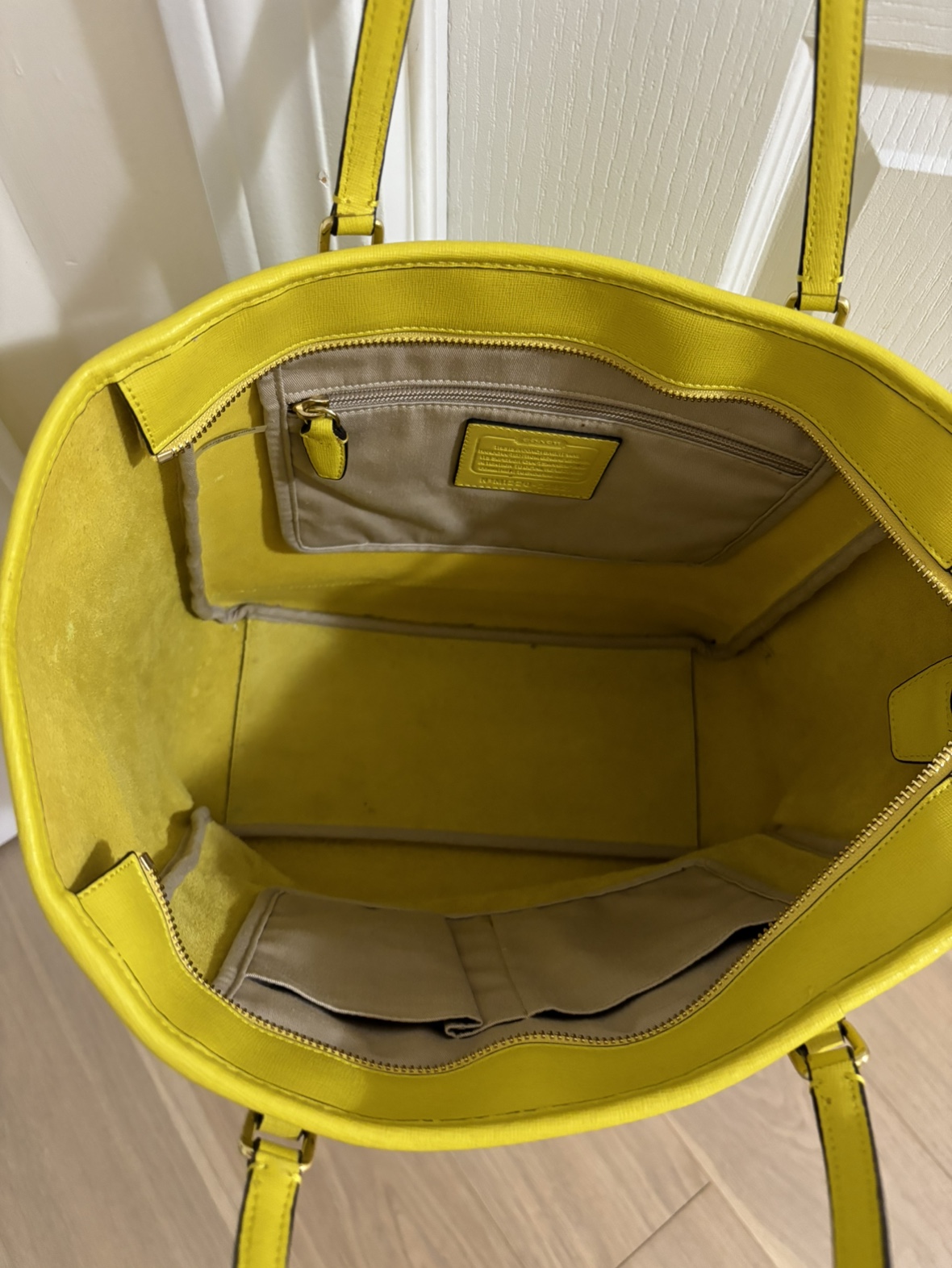 Coach Yellow Leather Tote Bag - photo 4
