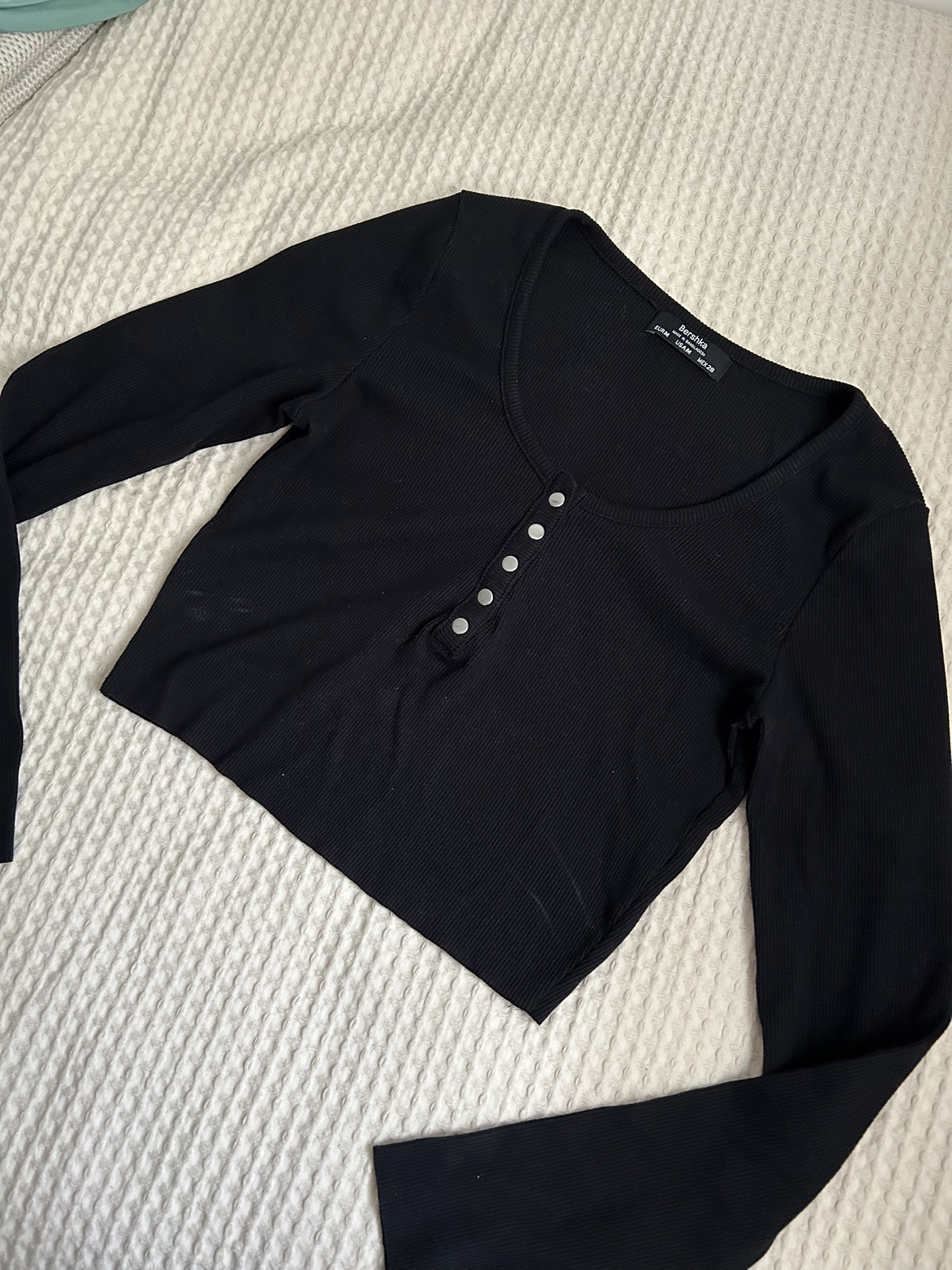 Bershka Black Long Sleeve Crop Top - photo 3