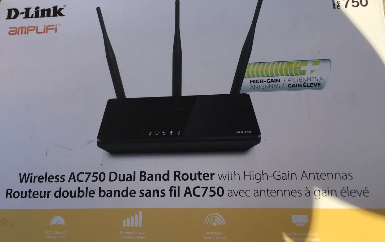 Wireless AC750 Dual Band Router thumbnail
