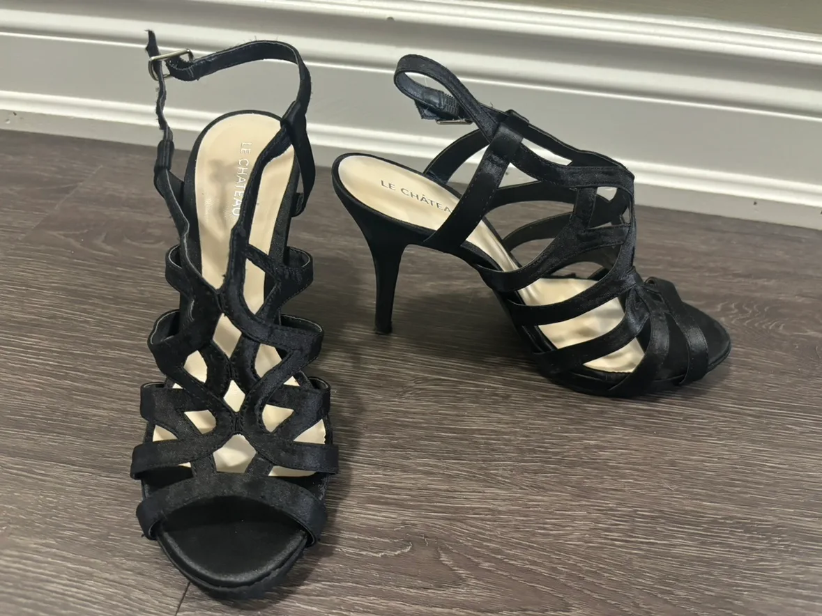 Le Chateau Black strap dress shoes thumbnail