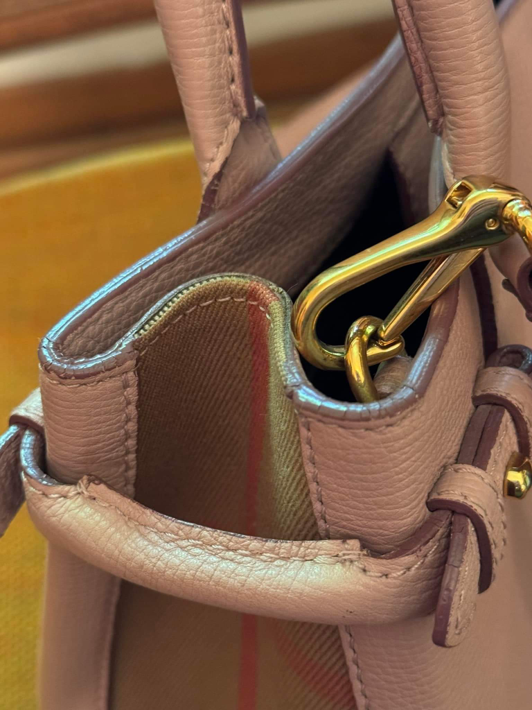 Burberry Small Banner - photo 5