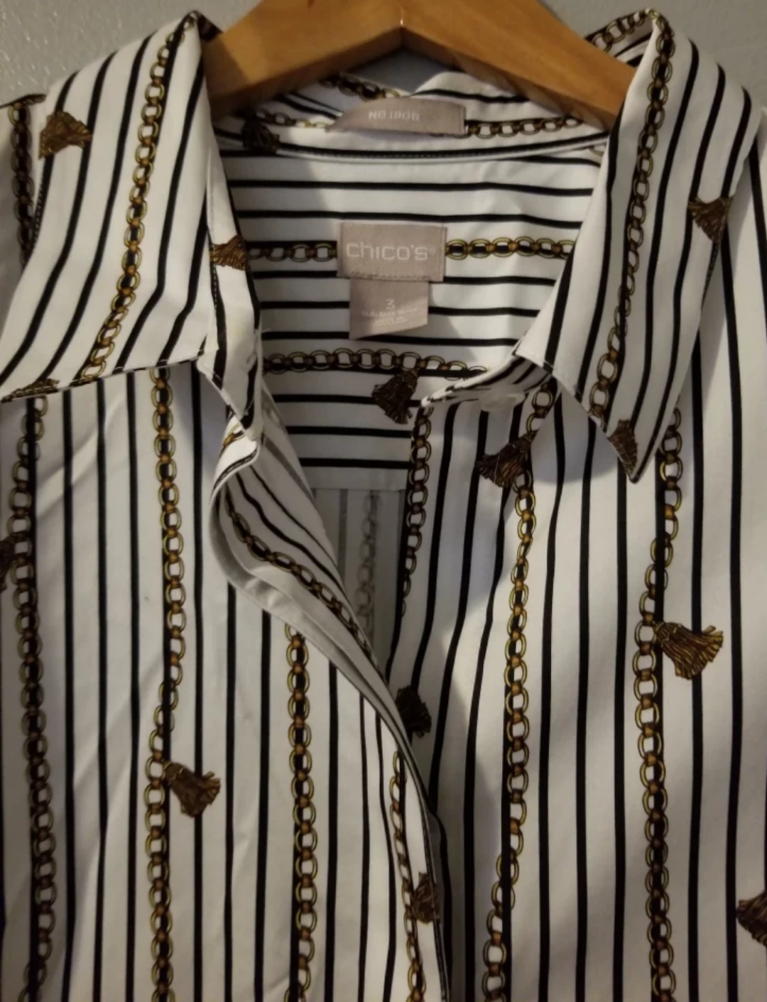 Chicos size 3 / XL Blouse 100% Cotton Beautiful print