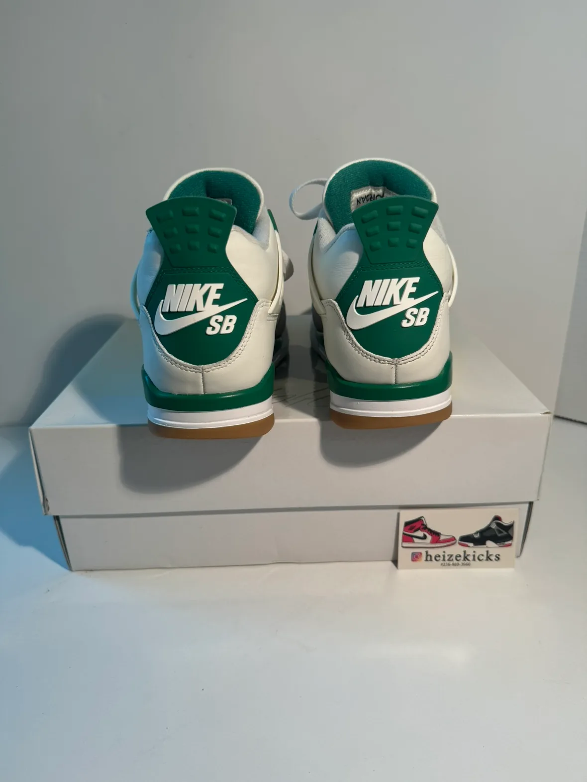 Jordan 4 SB Pine Green size 9.5 image indicator(4)