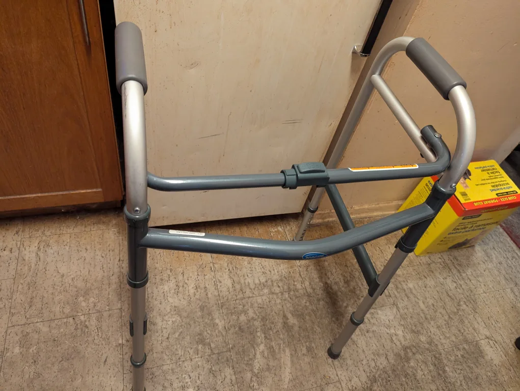 brand new folding mobility Walker image indicator(2)