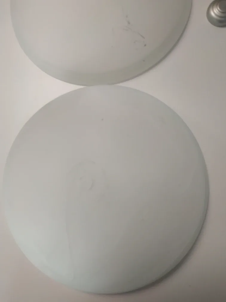 🥕 2 Replacement glass shades/bowls image indicator(3)