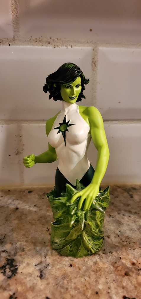 JADE WOMEN OF DC STATUE