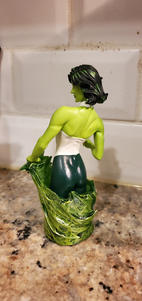 JADE WOMEN OF DC STATUE - photo 3