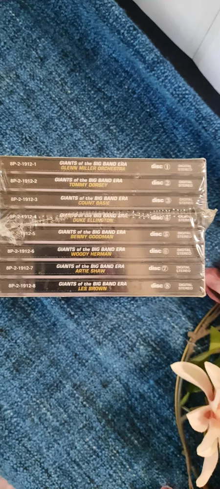 💚👀-WWOOW- 🎁Giants of the Big Band Era - 100 Hits - 8 Disc CD Set image indicator(8)