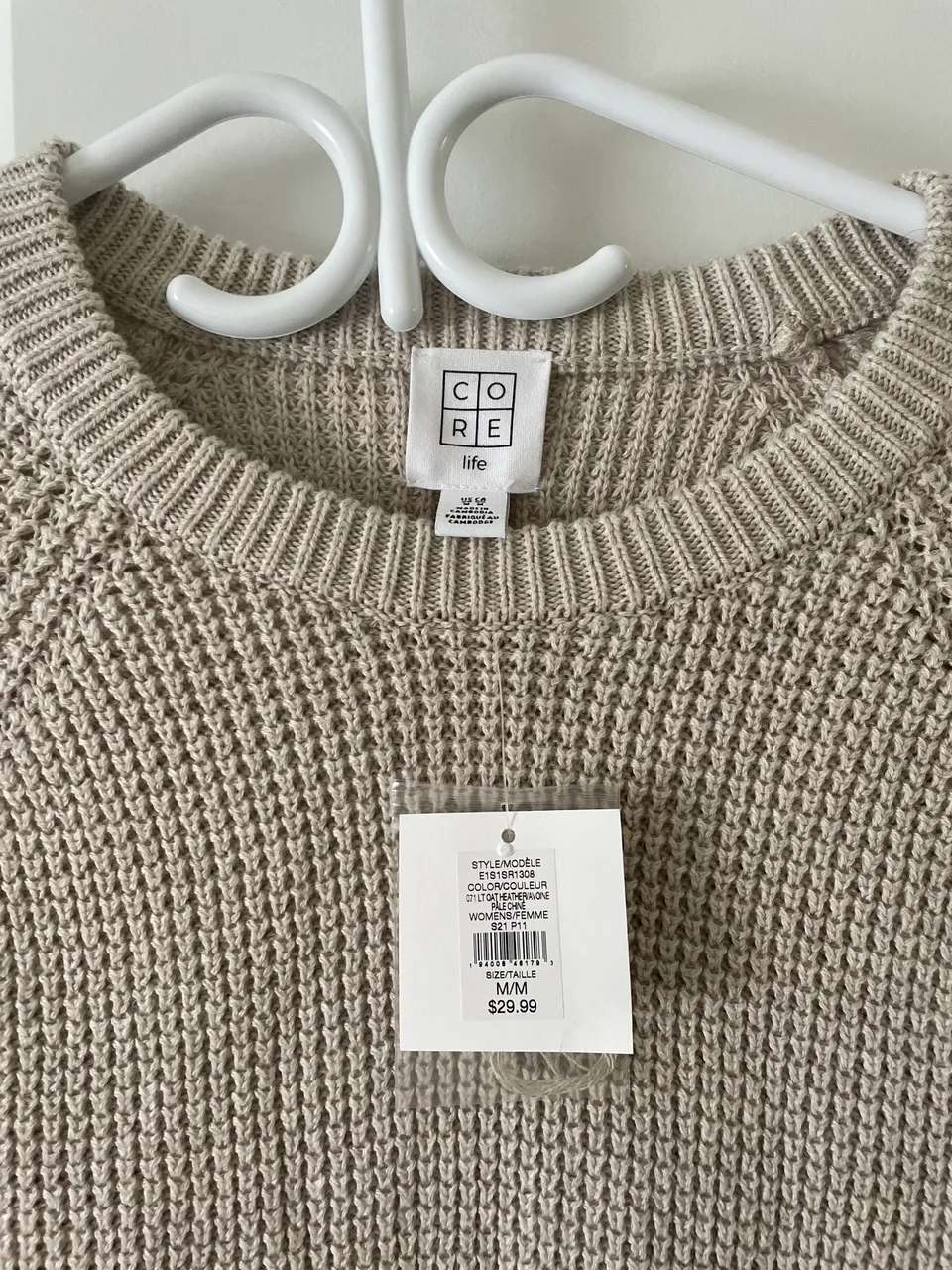 Brand new Sweater size M image indicator(2)