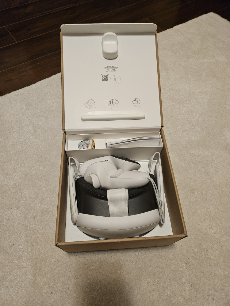 Meta Quest 3 VR Headset