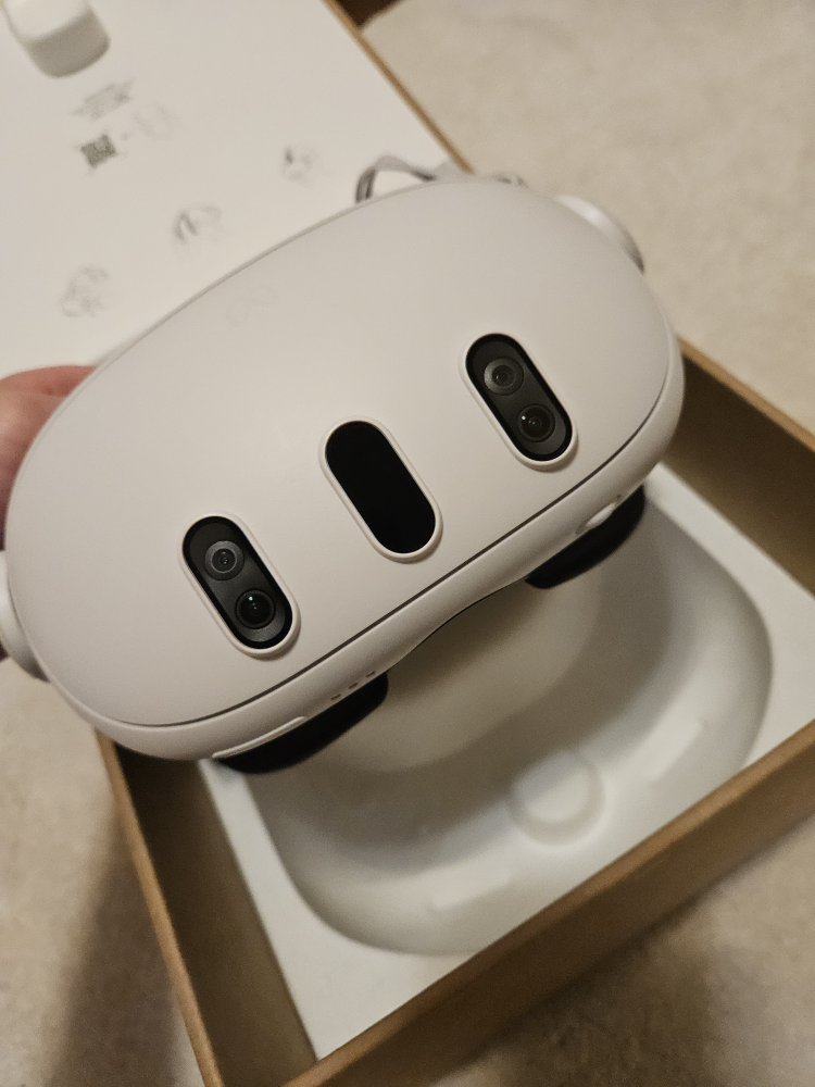 Meta Quest 3 VR Headset - photo 2