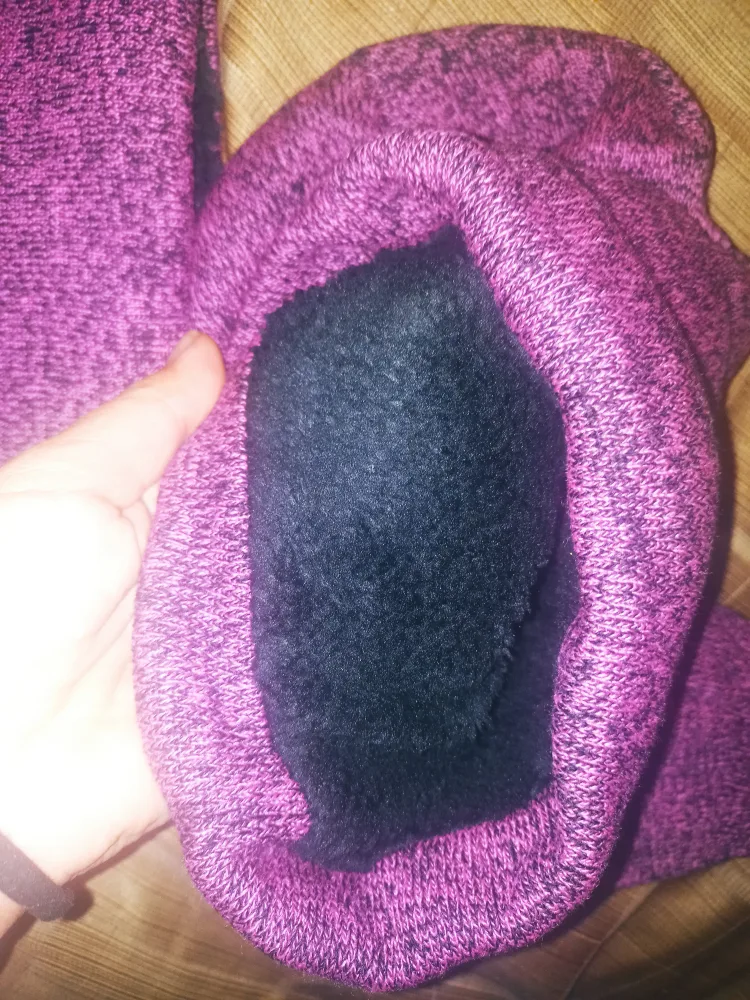 Purple Winter Hat, Scarf, and Gloves Set image indicator(3)