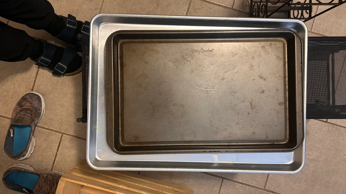 Baking/cookie sheets 1 medium1 large thumbnail
