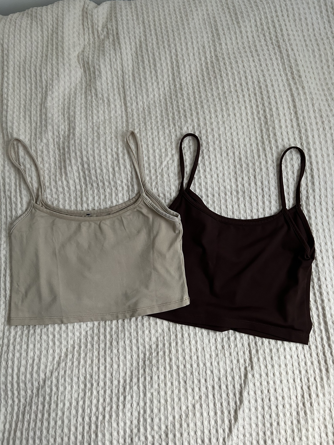 Two Neutral Cropped Tank Tops - photo 5