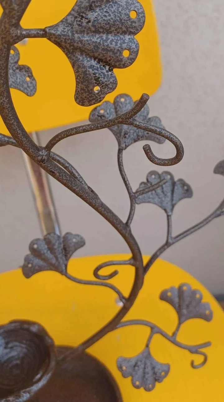 Metal Jewellery Tree Stand image indicator(2)