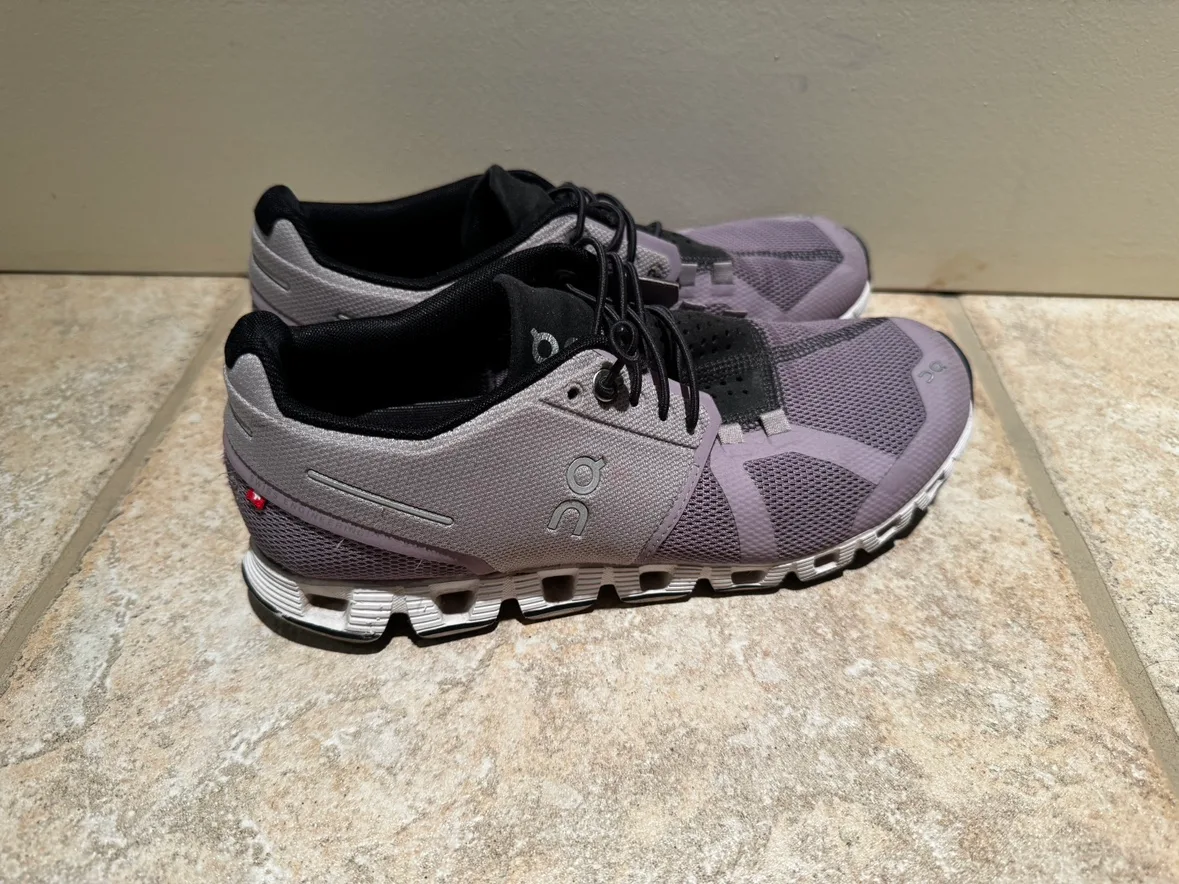 On Running, Women’s Running Shoes (size6.5) image indicator(3)