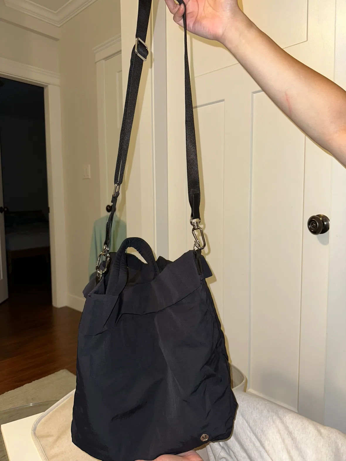 Lululemon Bag image indicator(5)