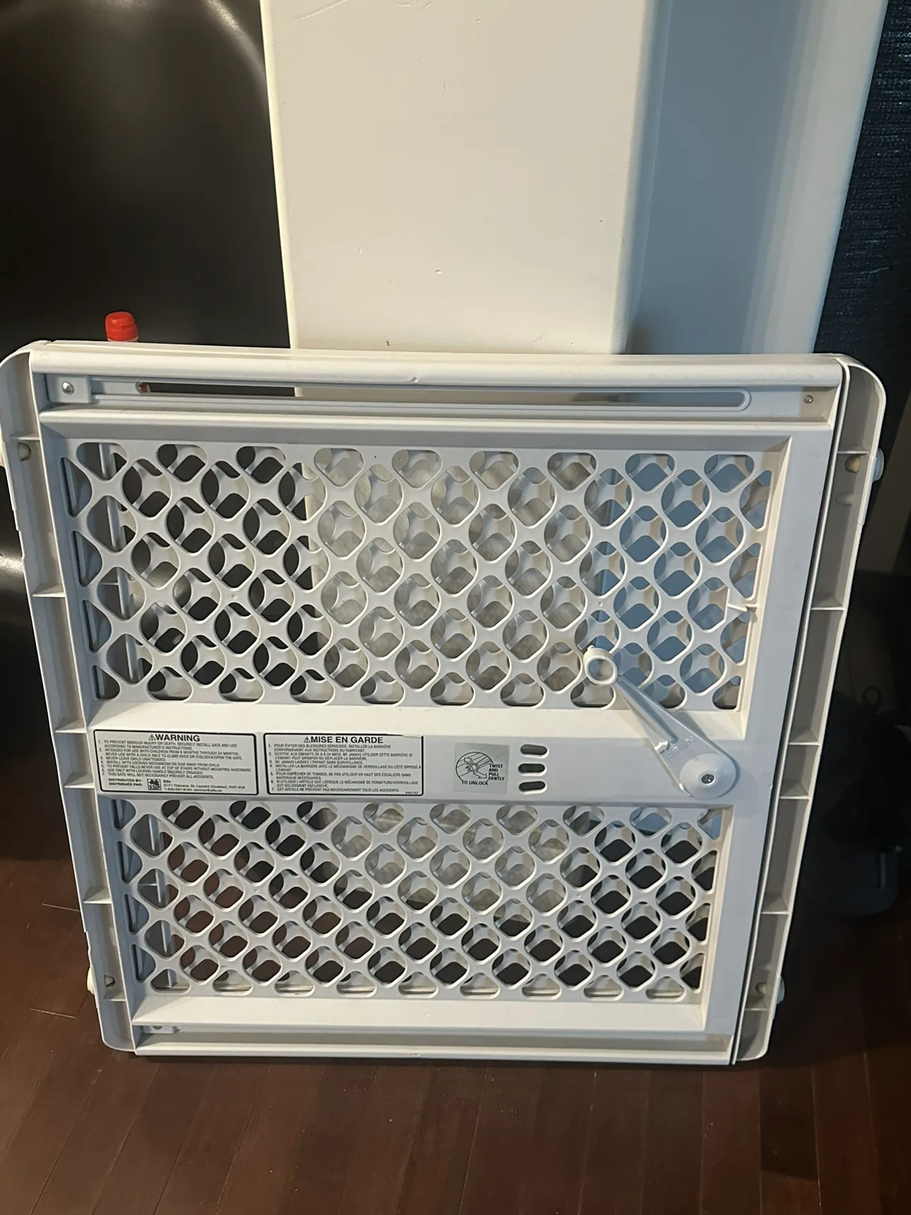 Baby or pet  gate thumbnail