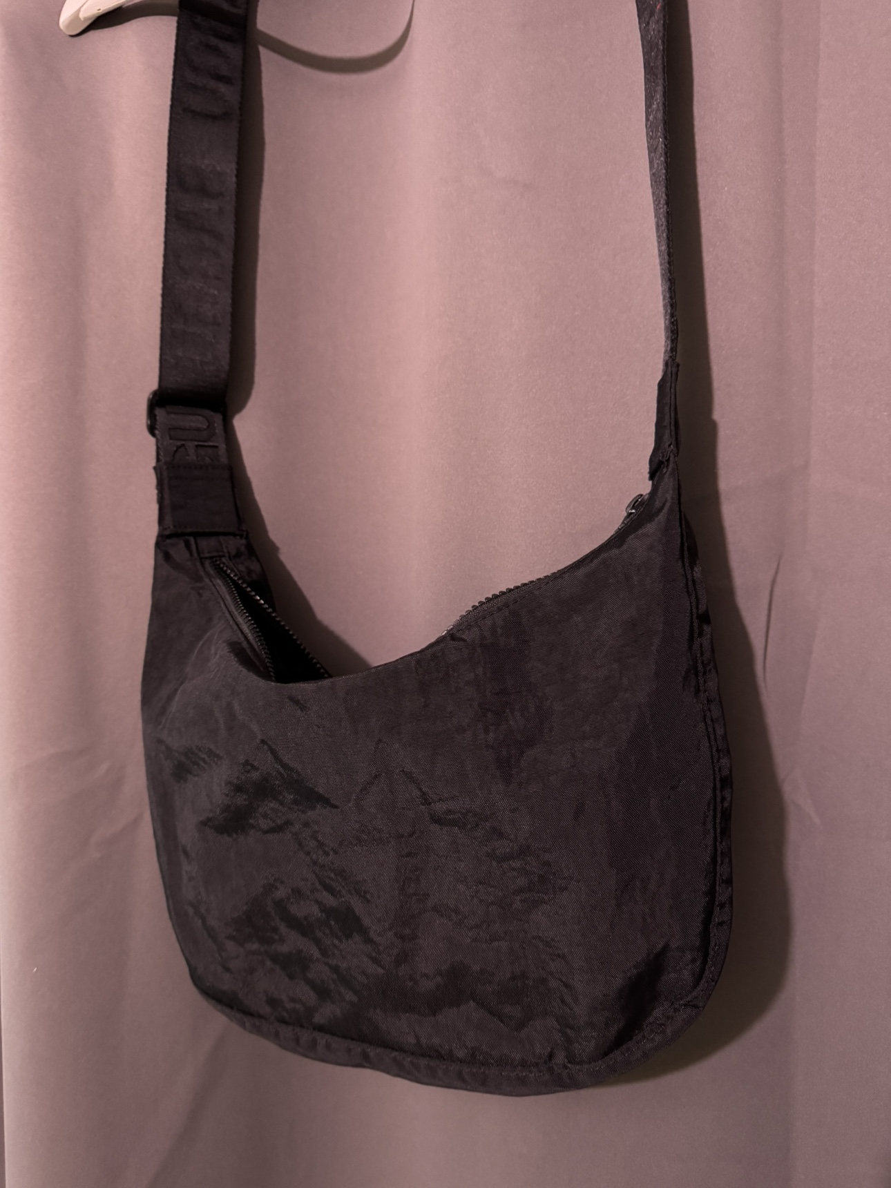 Baggu black medium nylon crescent bag