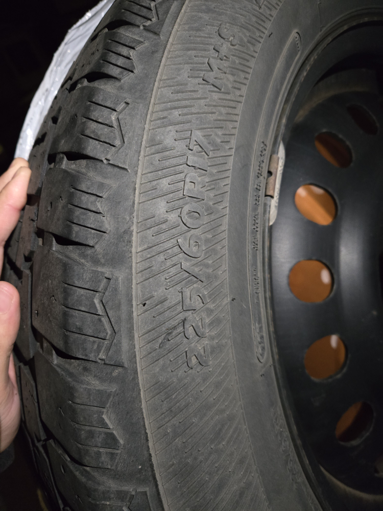 225/60R17 Winter Tires - photo 3