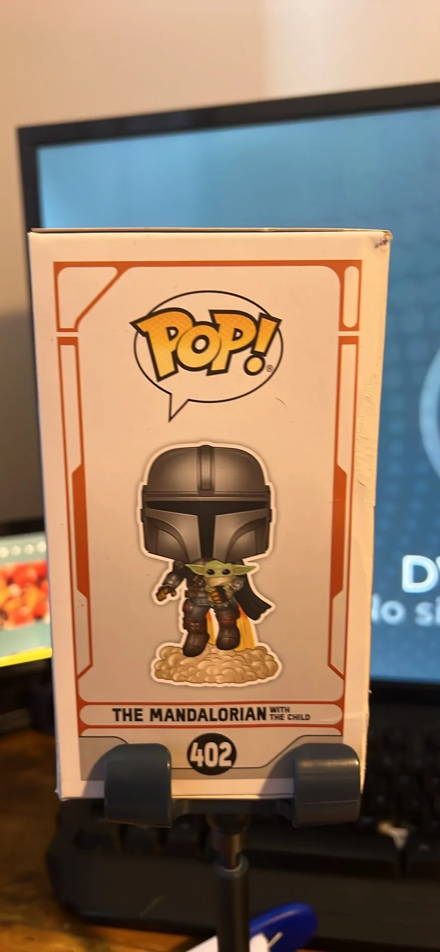 Pop! The Mandalorian with The Child image indicator(3)