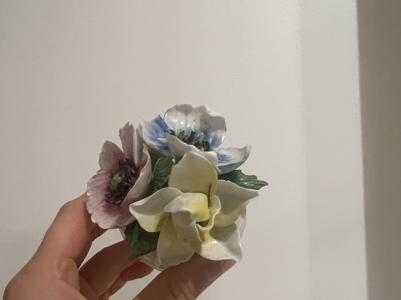 Porcelain Flower Arrangements - photo 2