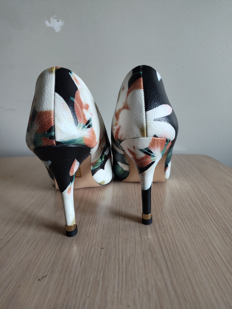 Floral Patterned High Heels - photo 2